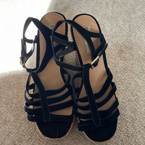 Steve Madden wedge size 7.5